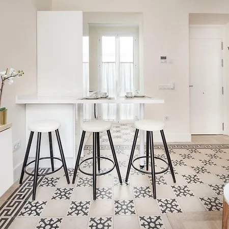 Luxury House 1892 V33-1a Apartment *