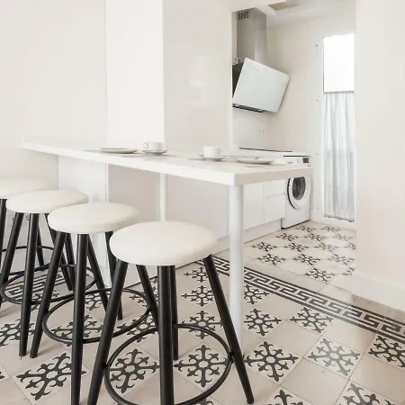 Luxury House 1892 V33-1a Apartment *
